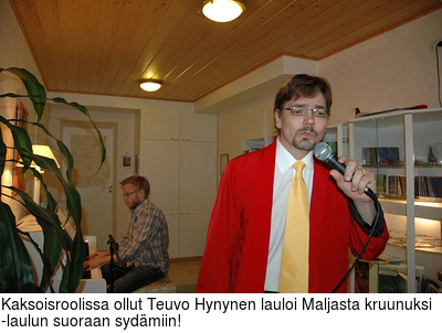 Kaksoisroolissa ollut Teuvo Hynynen lauloi Maljasta kruunuksi -laulun suoraan sydmiin!